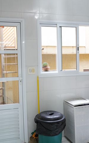 Casa à venda com 290m², 3 quartos e 4 vagasÁrea de Serviço