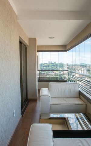 Apartamento para alugar com 233m², 4 quartos e 3 vagas Apartamento para alugar com 233m², 4 quartos e 3 vagasSacada 1