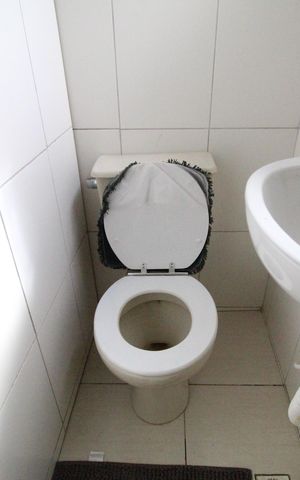 Casa de condomínio à venda com 60m², 3 quartos e 1 vagaBanheiro da suíte