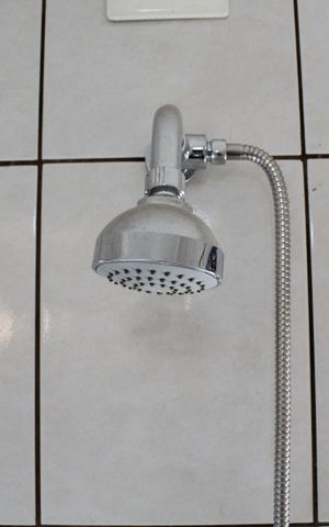Casa de condomínio para alugar com 350m², 3 quartos e 2 vagasBanheiro Social