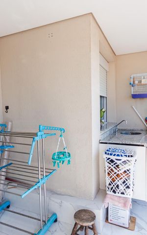 Apartamento à venda com 64m², 2 quartos e 1 vaga Apartamento à venda com 64m², 2 quartos e 1 vagaVaranda