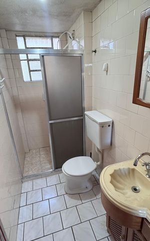 Apartamento para alugar com 48m², 2 quartos e 1 vaga Apartamento para alugar com 48m², 2 quartos e 1 vagaBanheiro