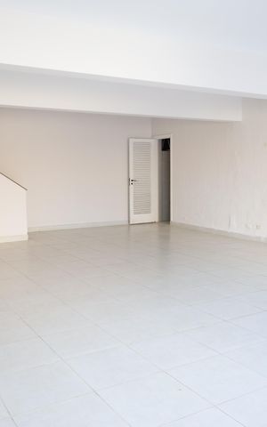 Casa à venda com 350m², 3 quartos e 3 vagasEspaço de Festas