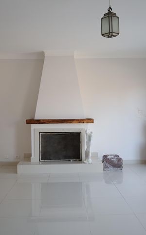Casa à venda com 350m², 3 quartos e 3 vagasSala