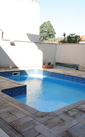 Casa à venda com 350m², 3 quartos e 3 vagasPiscina