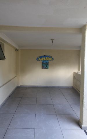 Casa à venda com 150m², 3 quartos e 2 vagasÁrea de Serviço