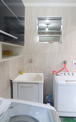 Casa à venda com 150m², 3 quartos e 2 vagasÁrea de Serviço