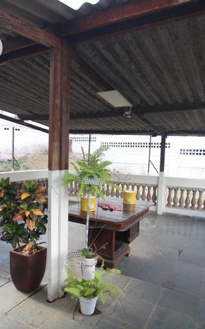 Casa à venda com 150m², 3 quartos e 2 vagasQuintal