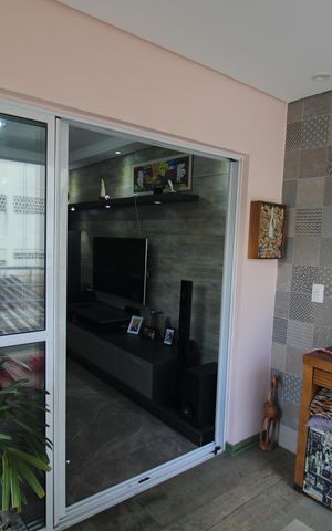 Casa à venda com 150m², 3 quartos e 2 vagasSala - Varanda
