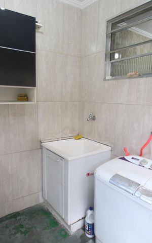 Casa à venda com 150m², 3 quartos e 2 vagasÁrea de Serviço