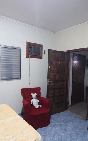 Casa à venda com 150m², 3 quartos e 2 vagasQuarto 2