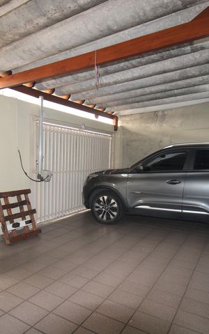 Casa à venda com 150m², 3 quartos e 2 vagasGaragem
