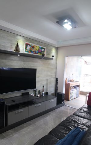 Casa à venda com 150m², 3 quartos e 2 vagasSala
