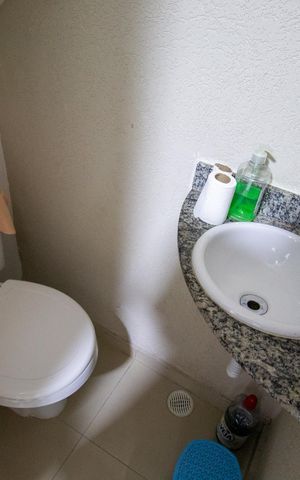 Casa de condomínio à venda com 55m², 2 quartos e 1 vaga Casa de condomínio à venda com 55m², 2 quartos e 1 vagaLavabo