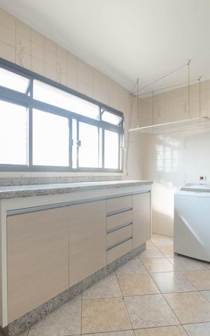 Apartamento à venda com 130m², 3 quartos e 3 vagasÁrea de Serviço