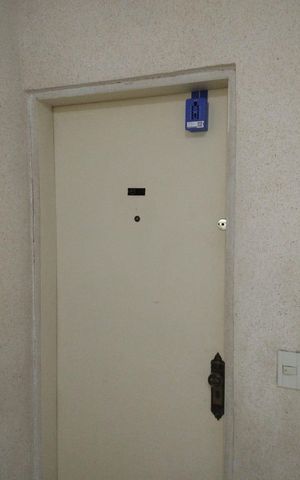 Apartamento à venda com 130m², 3 quartos e 3 vagas Apartamento à venda com 130m², 3 quartos e 3 vagasLockbox