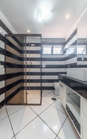 Apartamento à venda com 130m², 3 quartos e 3 vagasBanheiro Social