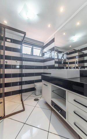 Apartamento à venda com 130m², 3 quartos e 3 vagasBanheiro Social