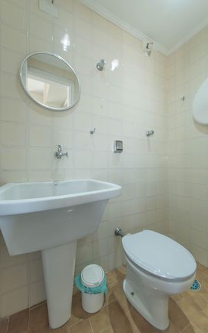 Apartamento à venda com 130m², 3 quartos e 3 vagasÁrea de Serviço - Banheiro