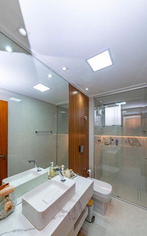 Apartamento à venda com 170m², 3 quartos e 2 vagas Apartamento à venda com 170m², 3 quartos e 2 vagasBanheiro Social