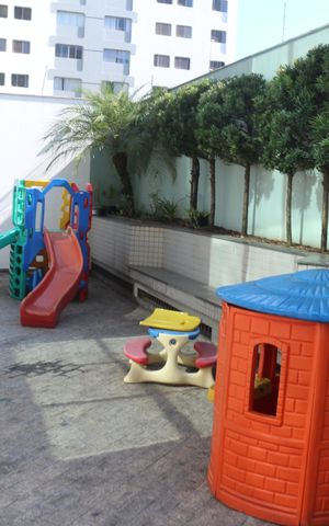 Apartamento à venda com 160m², 4 quartos e 2 vagasÁrea comum - Playground