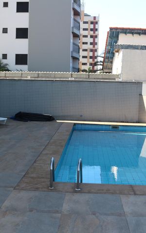 Apartamento à venda com 160m², 4 quartos e 2 vagasÁrea comum - Piscina