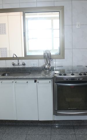 Apartamento à venda com 160m², 4 quartos e 2 vagasCozinha