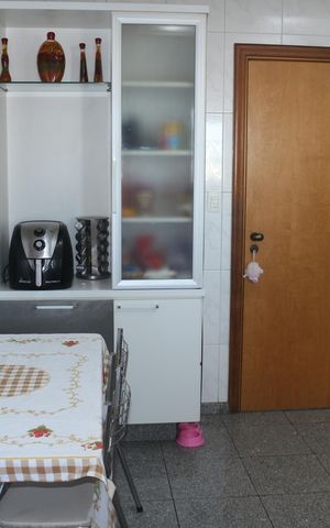 Apartamento à venda com 160m², 4 quartos e 2 vagasCozinha