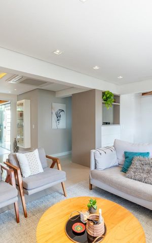 Casa de condomínio à venda com 259m², 4 quartos e 2 vagas