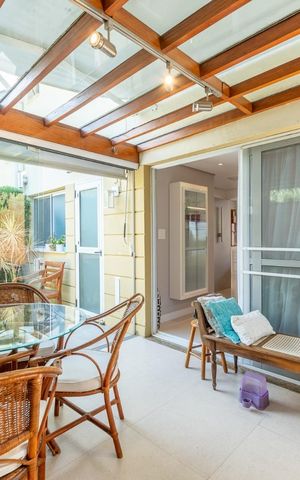 Casa de condomínio à venda com 259m², 4 quartos e 2 vagas