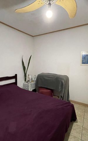 Casa à venda com 170m², 4 quartos e 2 vagas Casa à venda com 170m², 4 quartos e 2 vagasQuarto 3