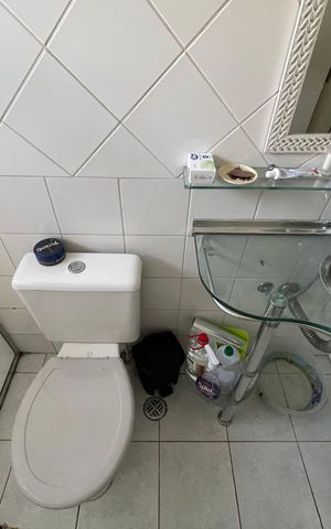 Casa à venda com 170m², 4 quartos e 2 vagas Casa à venda com 170m², 4 quartos e 2 vagasBanheiro 3