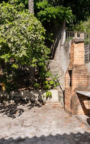 Casa para alugar com 200m², 4 quartos e 4 vagas Casa para alugar com 200m², 4 quartos e 4 vagasQuintal