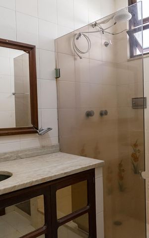 Casa para alugar com 200m², 4 quartos e 4 vagas Casa para alugar com 200m², 4 quartos e 4 vagasBanheiro da Suíte