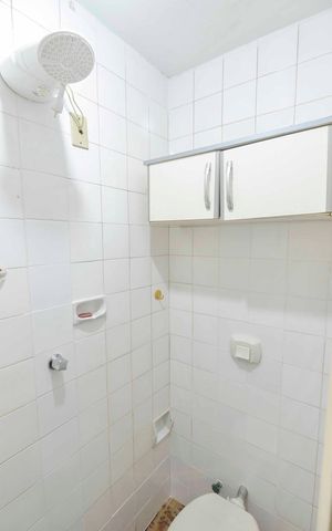Apartamento para alugar com 98m², 3 quartos e 2 vagasBanheiro de Serviço