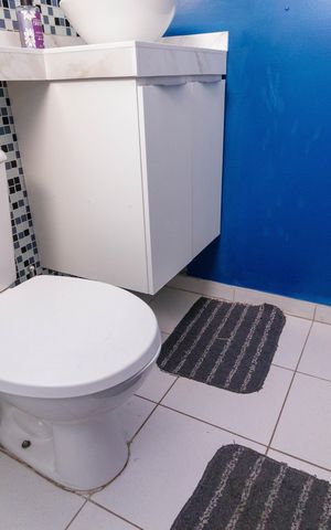 Apartamento à venda com 45m², 2 quartos e 1 vaga Apartamento à venda com 45m², 2 quartos e 1 vagaBanheiro