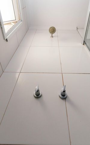 Apartamento à venda com 45m², 2 quartos e 1 vaga Apartamento à venda com 45m², 2 quartos e 1 vagaBanheiro