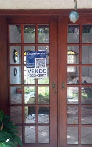 Casa de condomínio à venda com 250m², 4 quartos e 2 vagas Casa de condomínio à venda com 250m², 4 quartos e 2 vagasPlaca