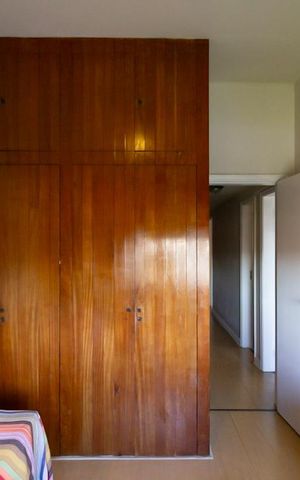 Apartamento à venda com 160m², 4 quartos e 2 vagas Apartamento à venda com 160m², 4 quartos e 2 vagasQuarto 1