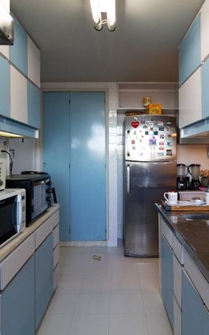 Apartamento à venda com 160m², 4 quartos e 2 vagas Apartamento à venda com 160m², 4 quartos e 2 vagasCozinha