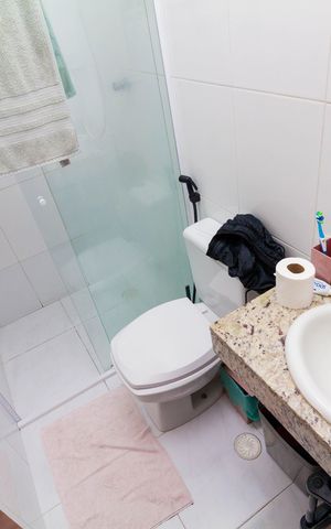 Casa de condomínio à venda com 132m², 3 quartos e 2 vagas Casa de condomínio à venda com 132m², 3 quartos e 2 vagasBanheiro da Suíte