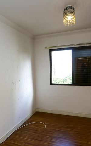 Apartamento à venda com 170m², 3 quartos e 3 vagas Apartamento à venda com 170m², 3 quartos e 3 vagasSala