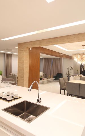 Apartamento à venda com 235m², 2 quartos e 4 vagasCozinha