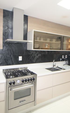 Apartamento à venda com 235m², 2 quartos e 4 vagasCozinha