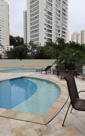 Apartamento à venda com 138m², 3 quartos e 2 vagasÁrea comum - Piscina