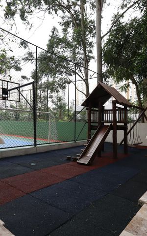 Apartamento à venda com 138m², 3 quartos e 2 vagasÁrea comum - Playground