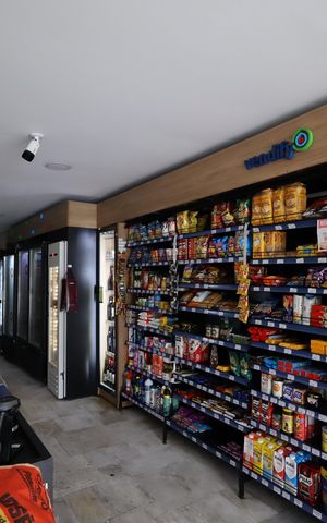Apartamento à venda com 138m², 3 quartos e 2 vagasMini Mercado