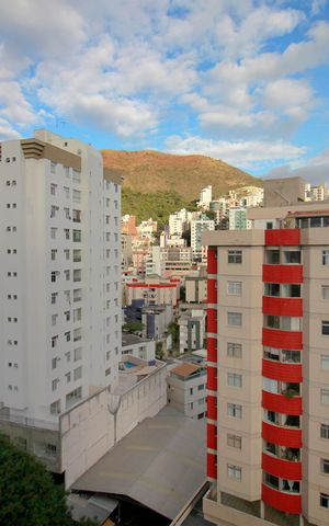 Apartamento à venda com 200m², 5 quartos e 4 vagasVista do Quarto 1
