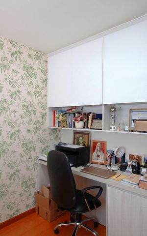 Apartamento à venda com 200m², 5 quartos e 4 vagasQuarto 2