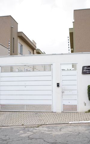 Casa de condomínio à venda com 124m², 3 quartos e 1 vagaFachada